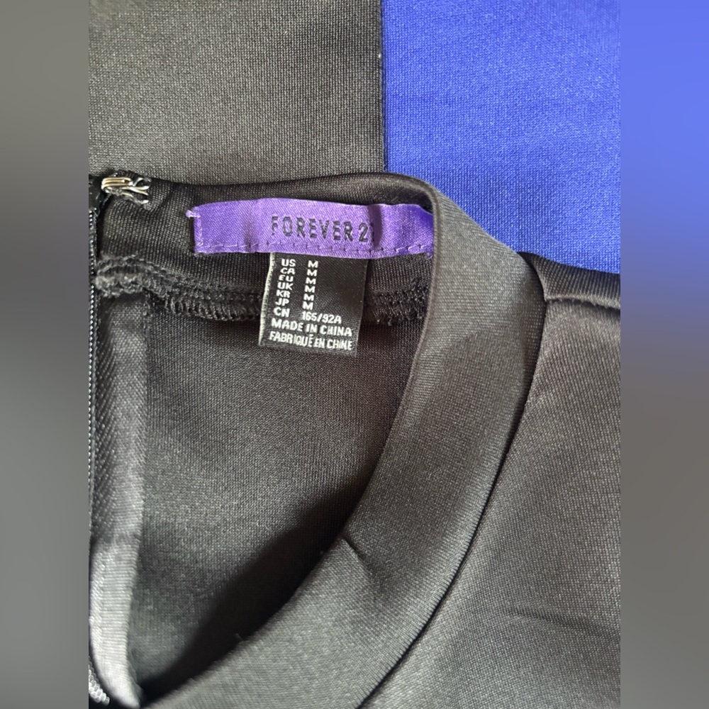 Forever 21 Mock Neck Cocktail Dress in Cobalt/Black Colorblock Sz M - Picture 4 of 4